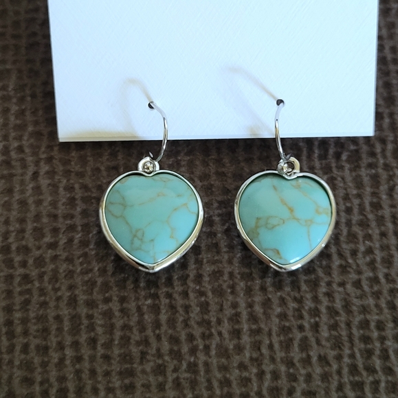 Iris & Lily Turquoise With Copper Veins Heart♥️ Drop⬇️ Earrings - Picture 4 of 15